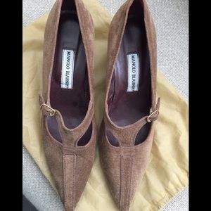 Manila Blahnik pumps